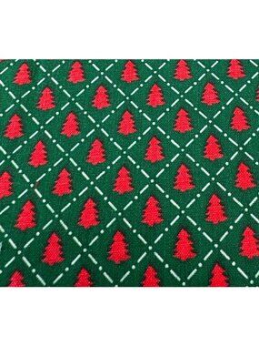 Christmas Tree Pattern Cotton Fabric 19x22" Festive Quilting Material Made USA